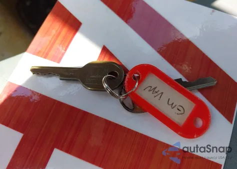 1992 GMC Rally Wagon / Van G2500 from USA, damaged, VIN 1GDEG25K1N7502078